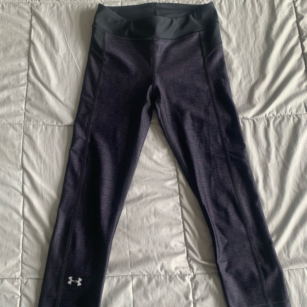 NWOT UA 3/4 legging Capri’s XS black and purple